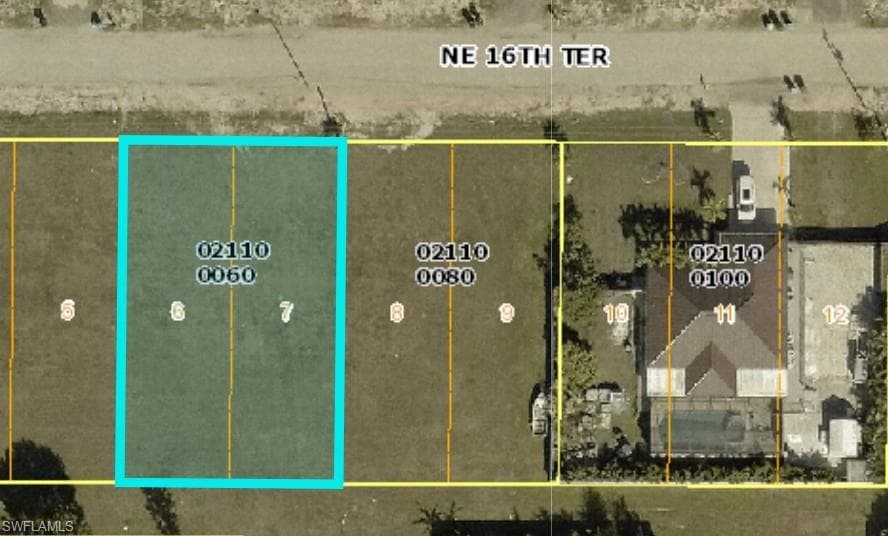 828 NE 16th TER CAPE CORAL, FL 33909
