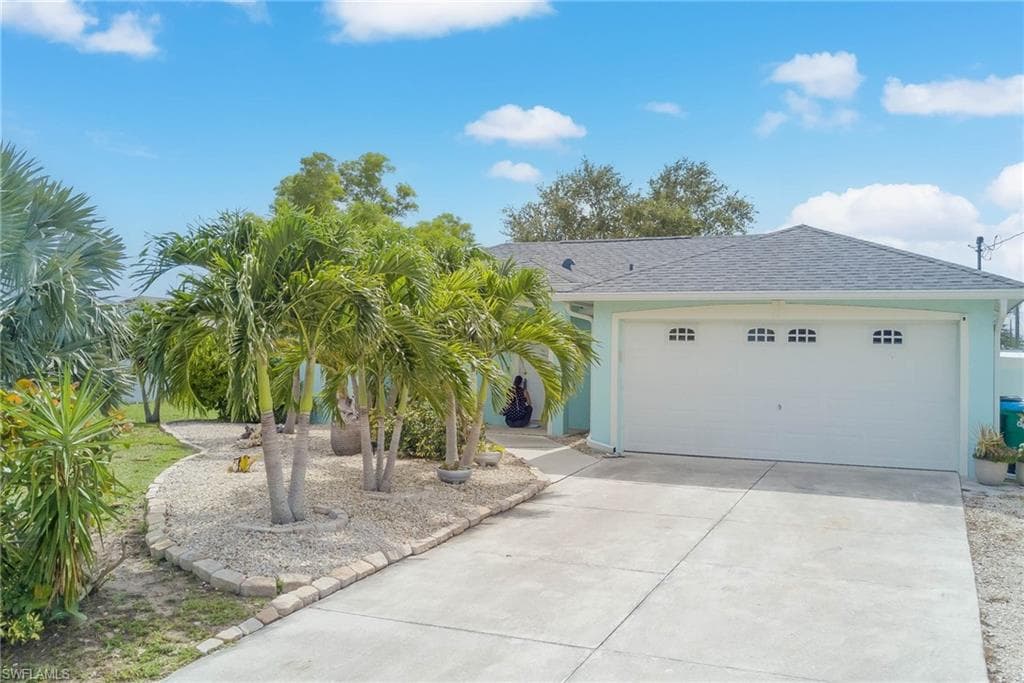 304 22nd AVE CAPE CORAL, FL 33993