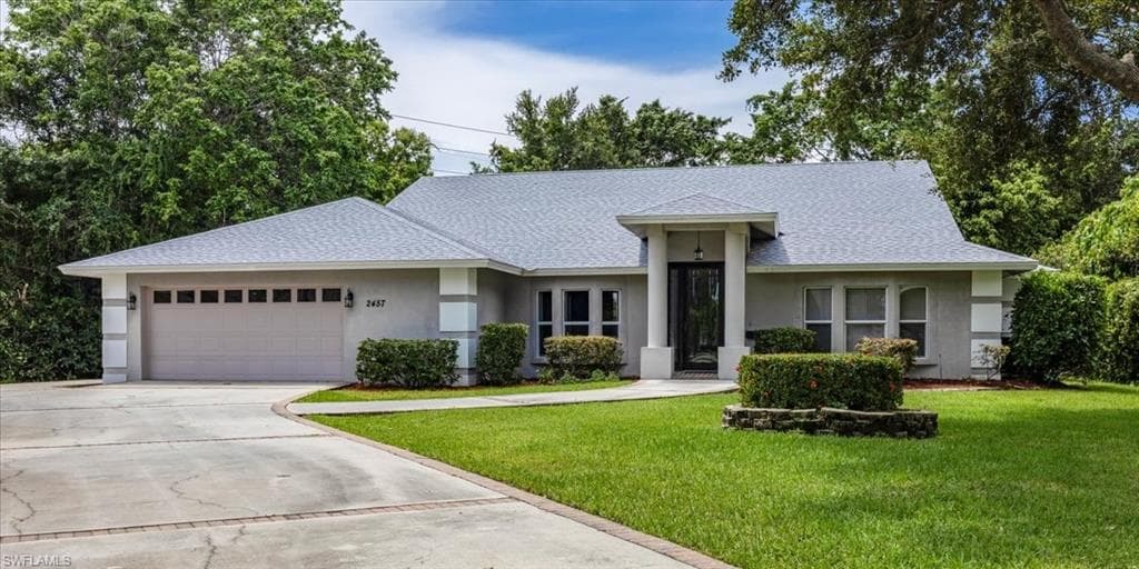 2457 Dorset CT NAPLES, FL 34112