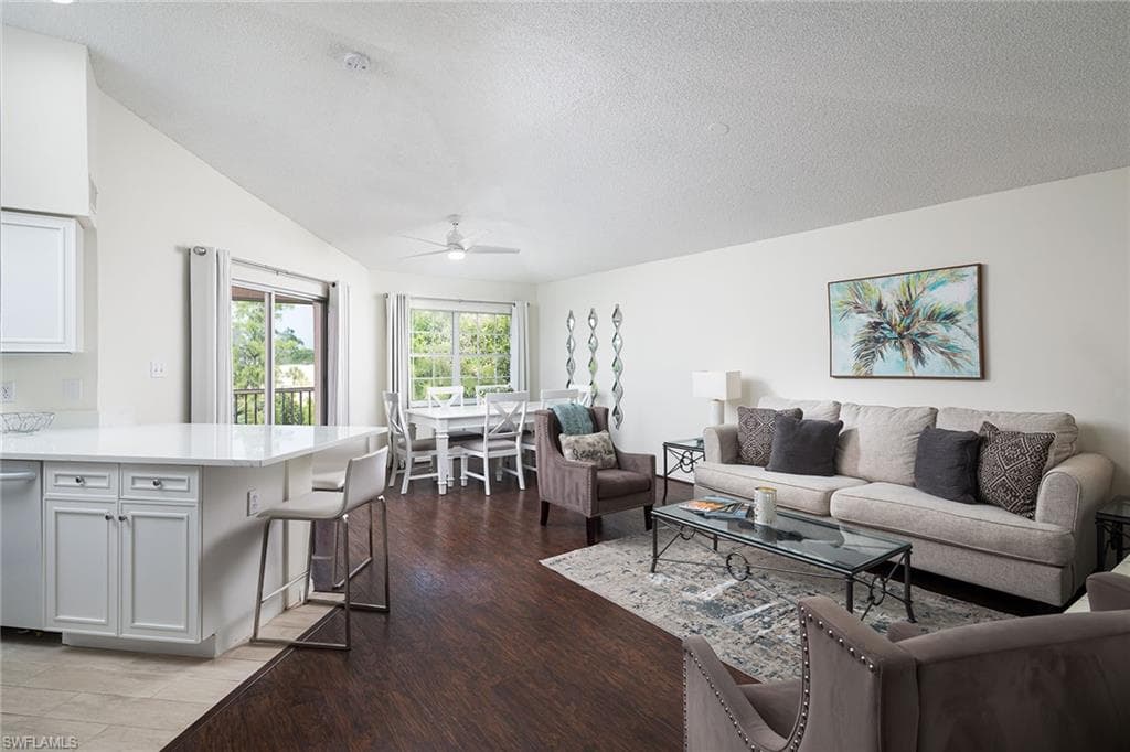481 Quail Forest BLVD B408 NAPLES, FL 34105