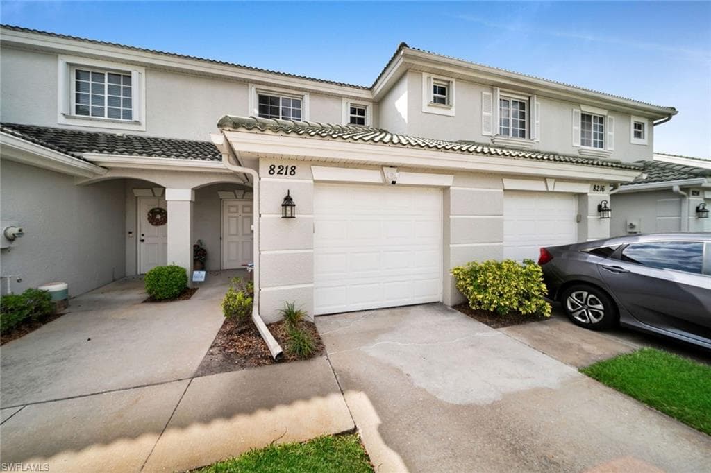 8218 Pacific Beach DR FORT MYERS, FL 33966