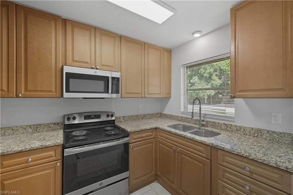 1069 Highlands DR NAPLES, FL 34103
