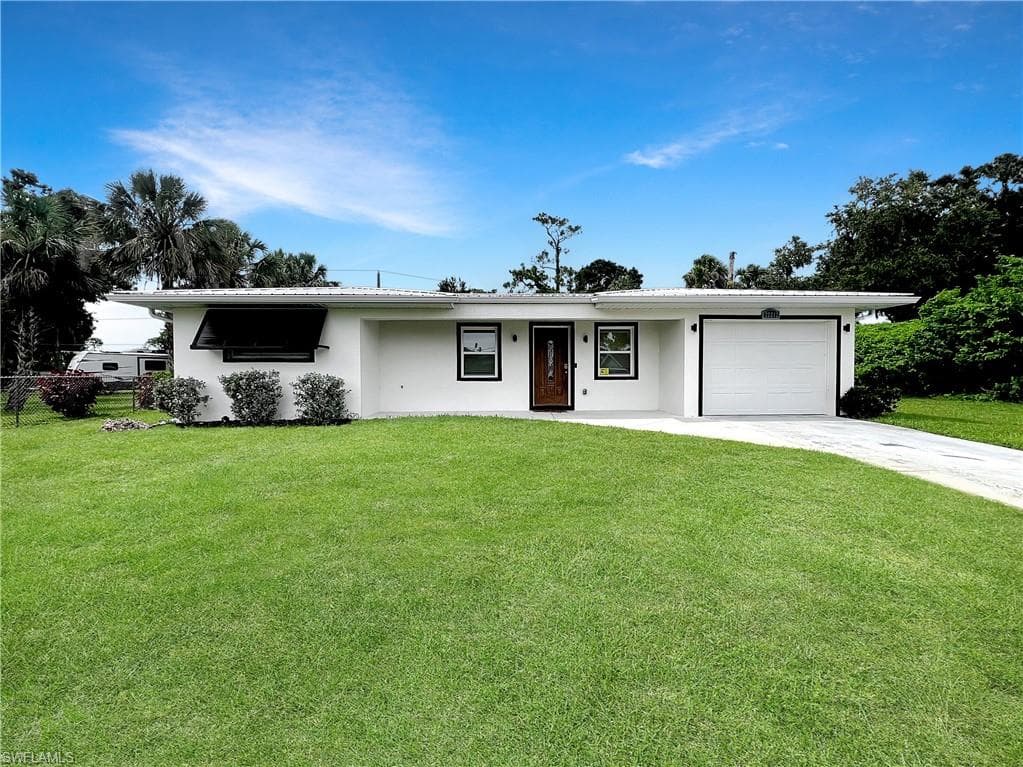 22212 Lockport AVE PORT CHARLOTTE, FL 33952