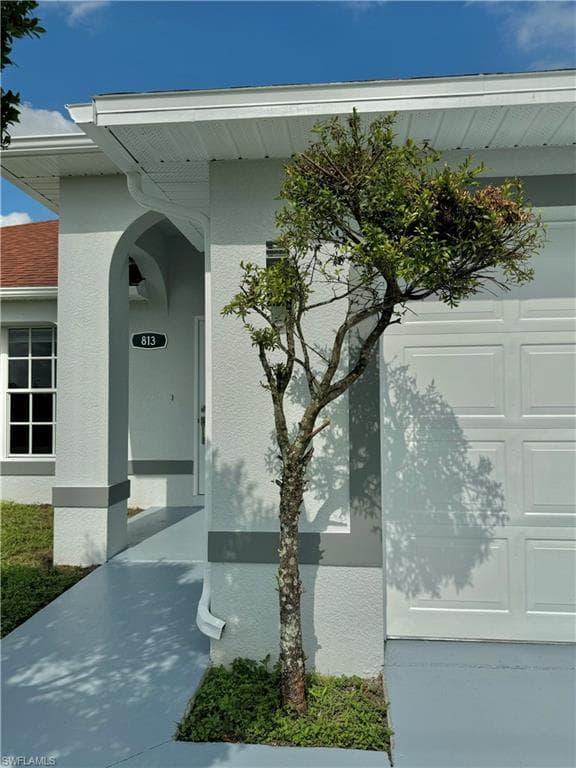 813 Naples AVE S LEHIGH ACRES, FL 33974