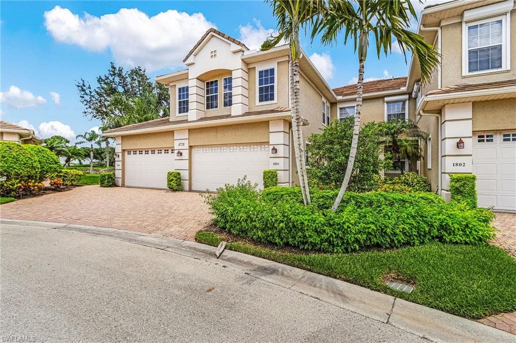 4728 Stratford CT 1801 NAPLES, FL 34105