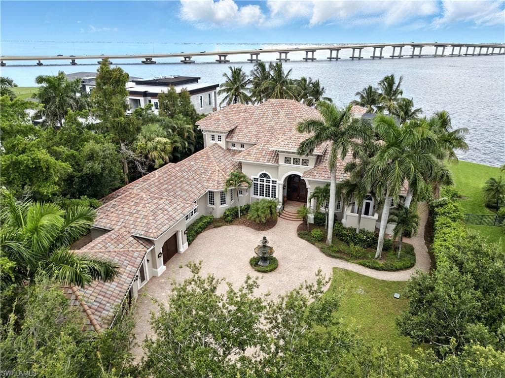 1200 Walden DR FORT MYERS, FL 33901