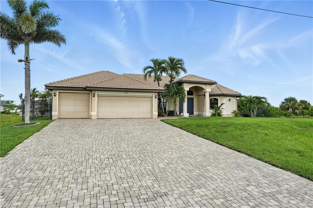 1836 NW 6th PL CAPE CORAL, FL 33993