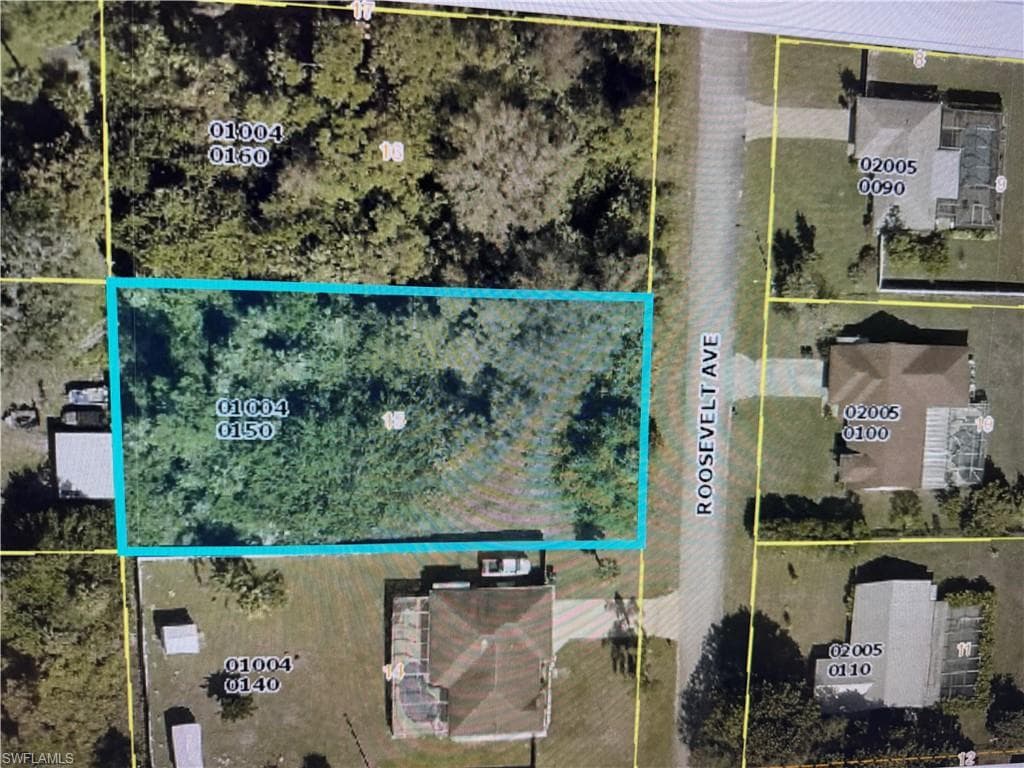 405 Roosevelt AVE LEHIGH ACRES, FL 33936