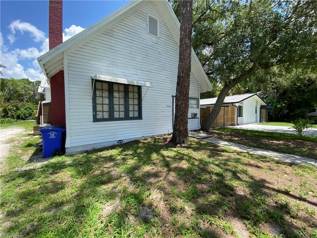 2225 Stella ST FORT MYERS, FL 33901
