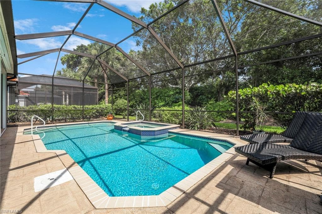 8844 Ventura WAY NAPLES, FL 34109