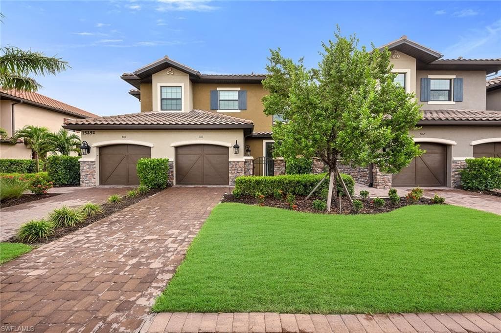 15252 Zeno WAY 101 NAPLES, FL 34114