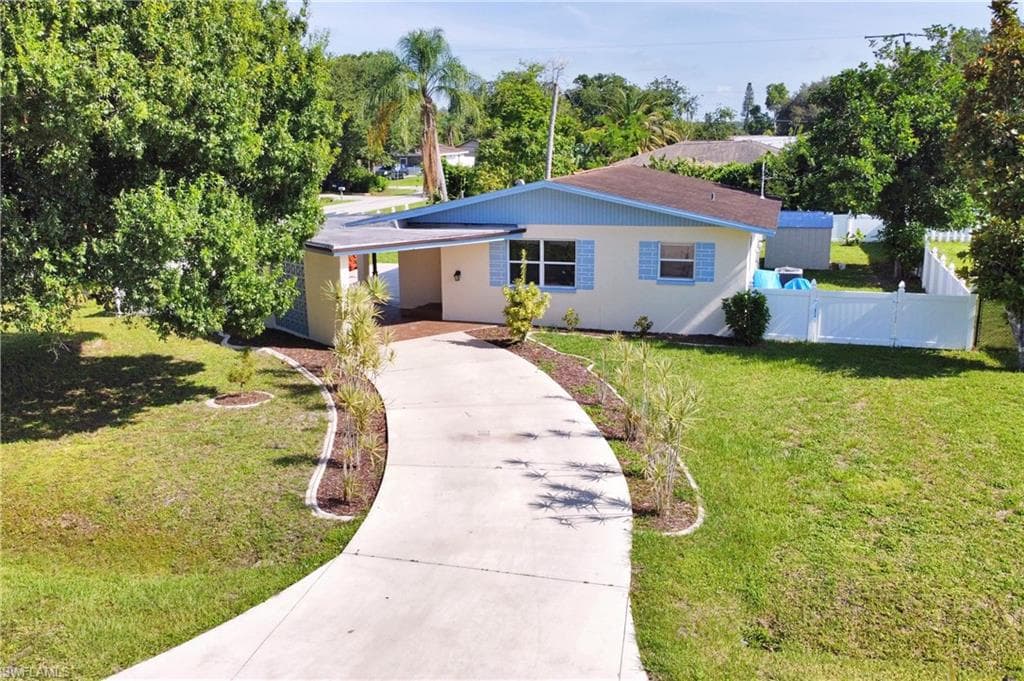 13802 3rd ST FORT MYERS, FL 33905