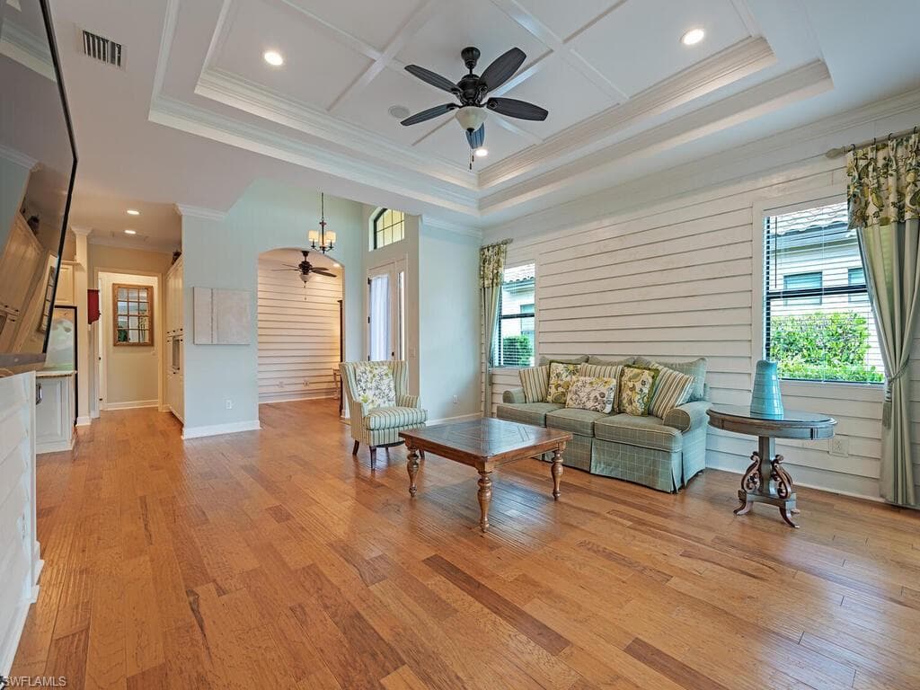 9008 Isla Bella CIR BONITA SPRINGS, FL 34135