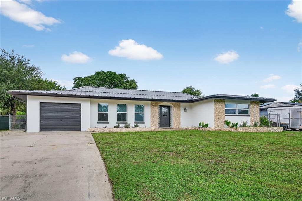 2185 41st TER SW NAPLES, FL 34116