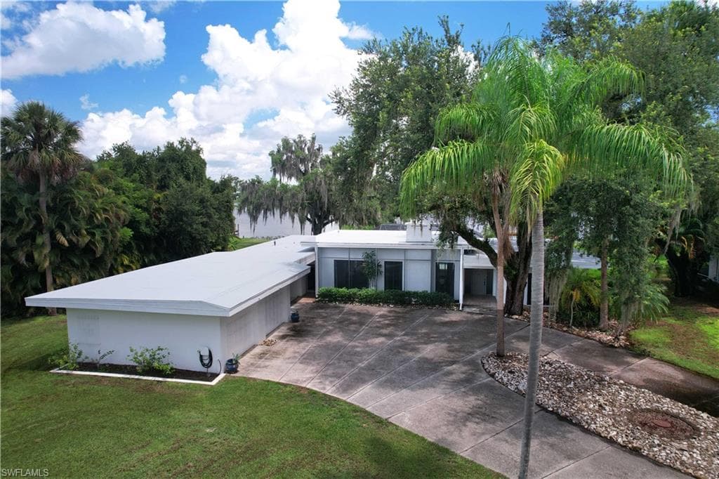 1530 Werner DR ALVA, FL 33920