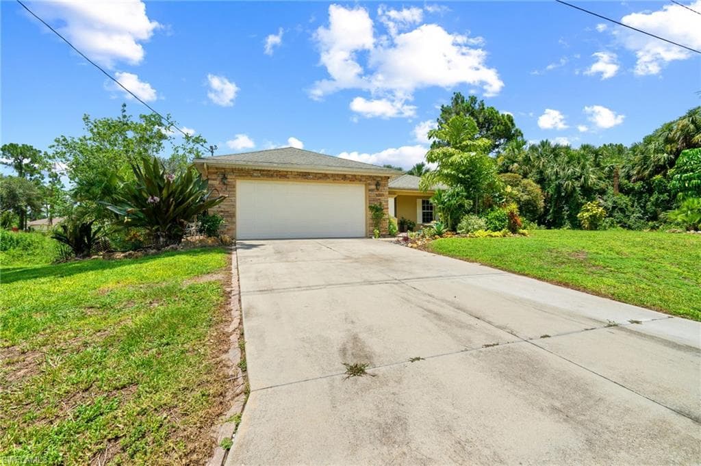 873 Spaulding ST E LEHIGH ACRES, FL 33974