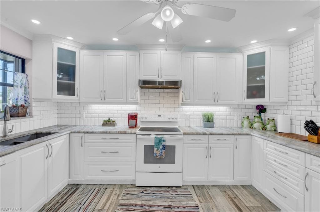 188 Lake Point LN 7B NAPLES, FL 34112