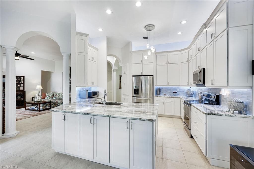 20552 Foxworth CIR ESTERO, FL 33928