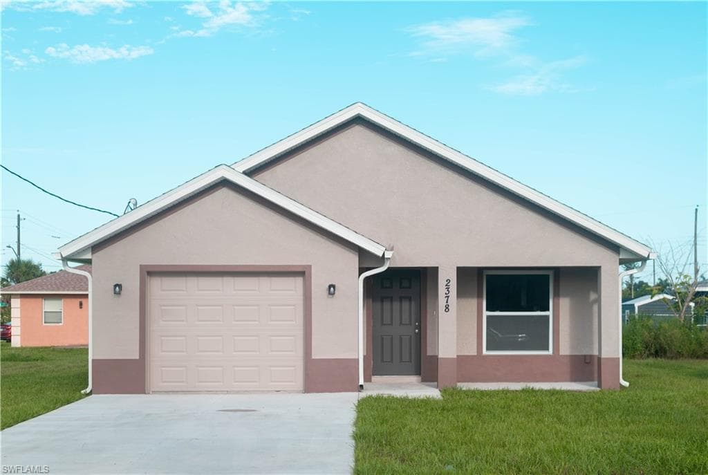 2378 Highland AVE FORT MYERS, FL 33916