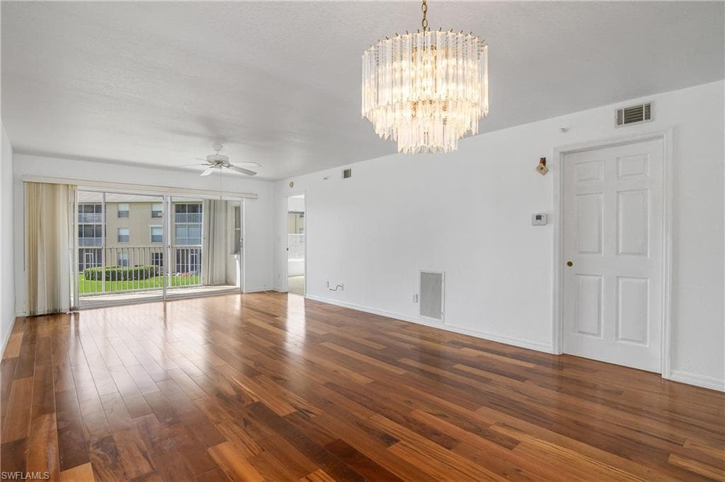 9650 Victoria LN 201B NAPLES, FL 34109