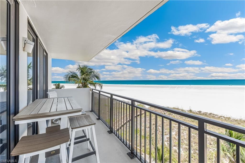 180 Seaview CT 507 MARCO ISLAND, FL 34145