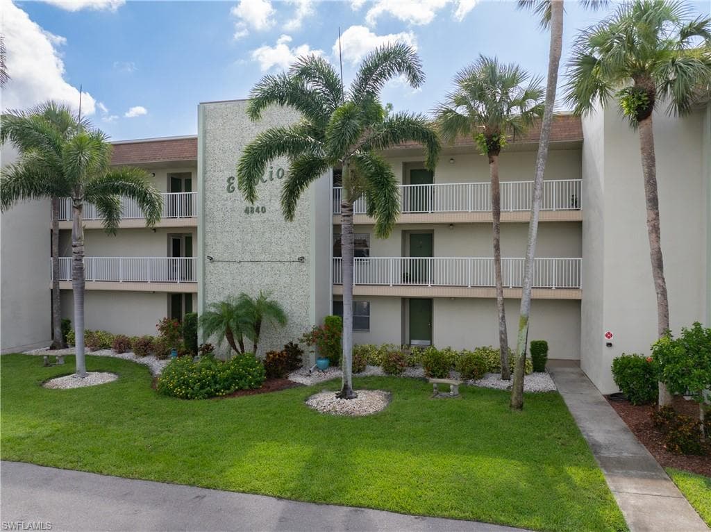 4840 Golf Club CT 7 NORTH FORT MYERS, FL 33903