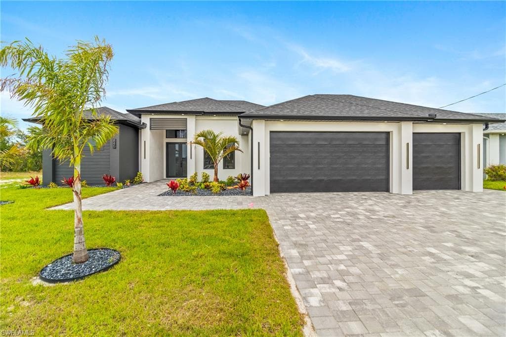 845 SW 15th TER CAPE CORAL, FL 33991