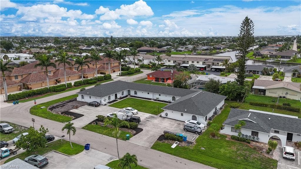 3603 SE 9th PL CAPE CORAL, FL 33904