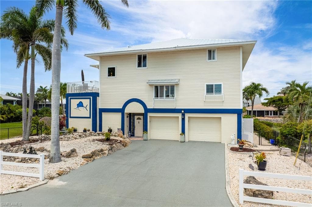 17911 Grey Heron CT FORT MYERS BEACH, FL 33931