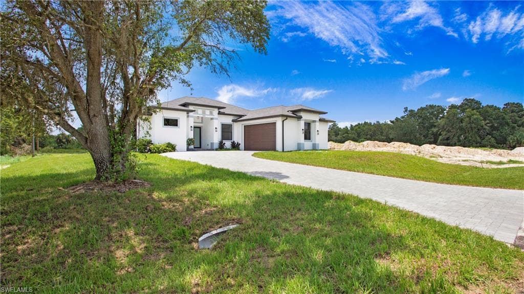 1809 Monroe AVE LEHIGH ACRES, FL 33972