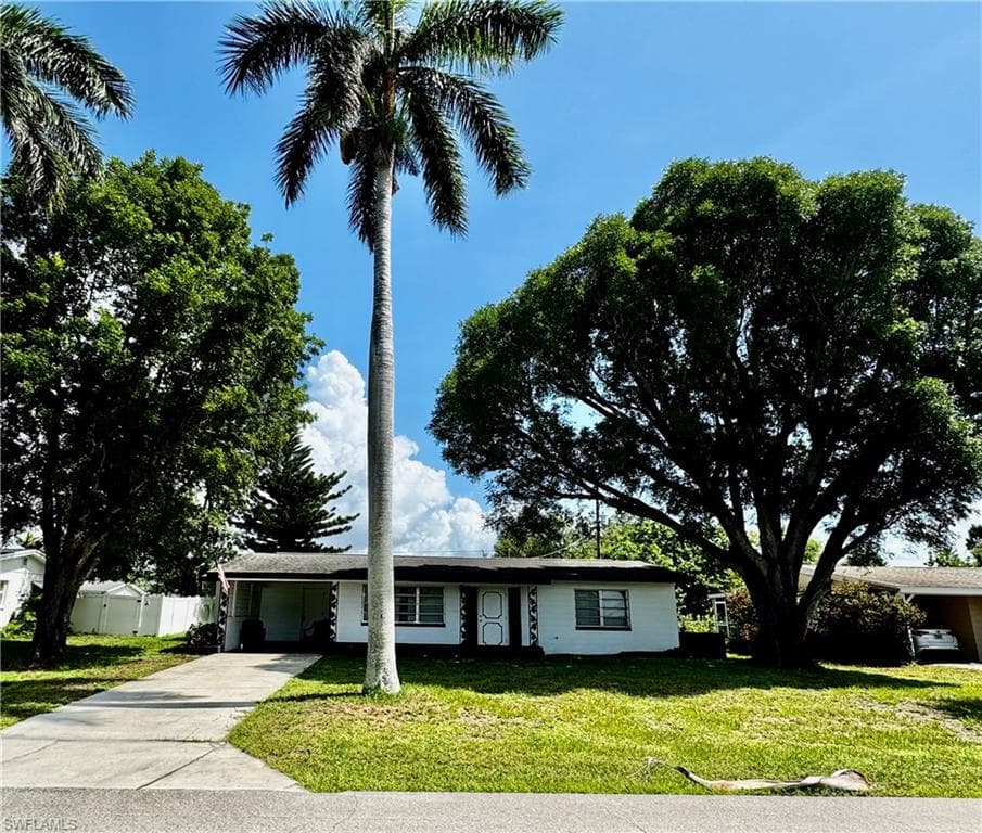 1427 Charles RD FORT MYERS, FL 33919