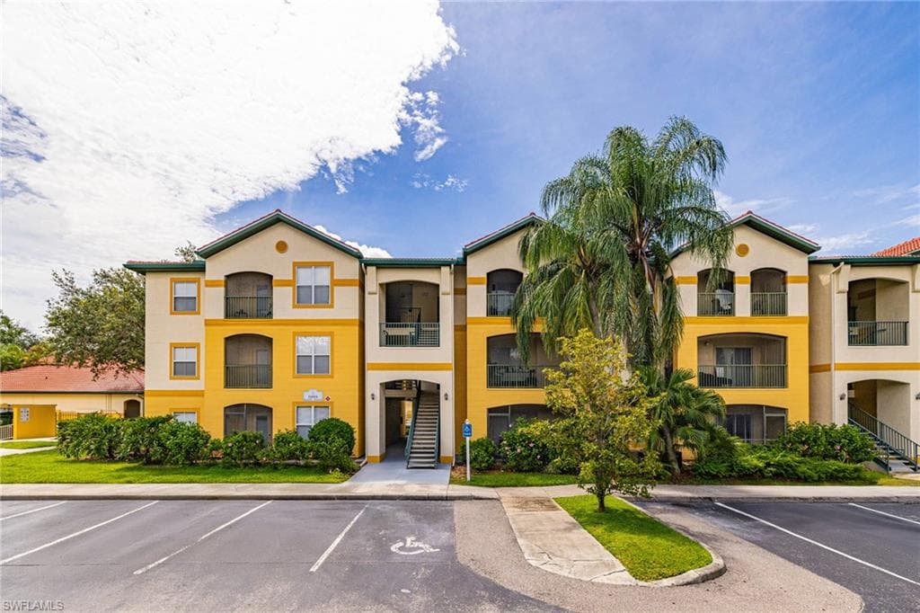 11511 Villa Grand 522 FORT MYERS, FL 33913