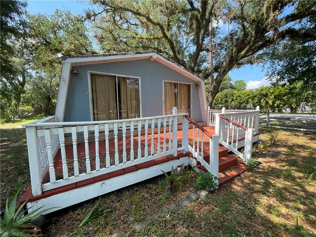 1349 Shawnee AVE LABELLE, FL 33935
