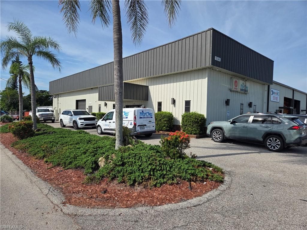 1036 NE Pine Island RD CAPE CORAL, FL 33909