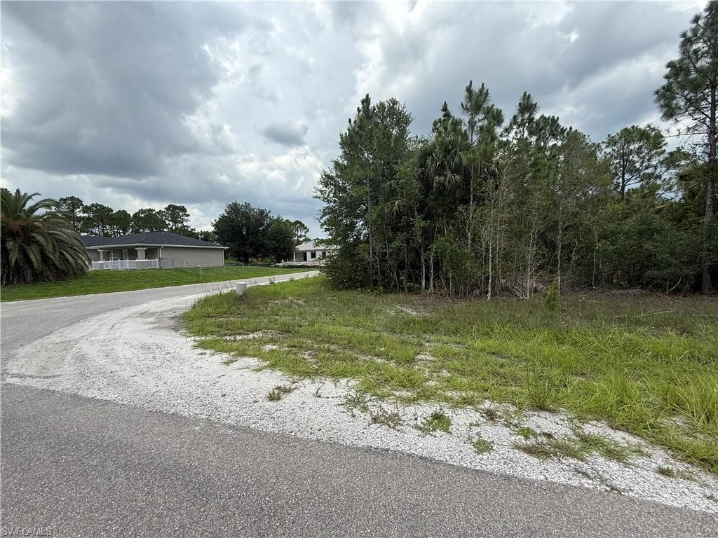 3304 53rd ST W LEHIGH ACRES, FL 33971