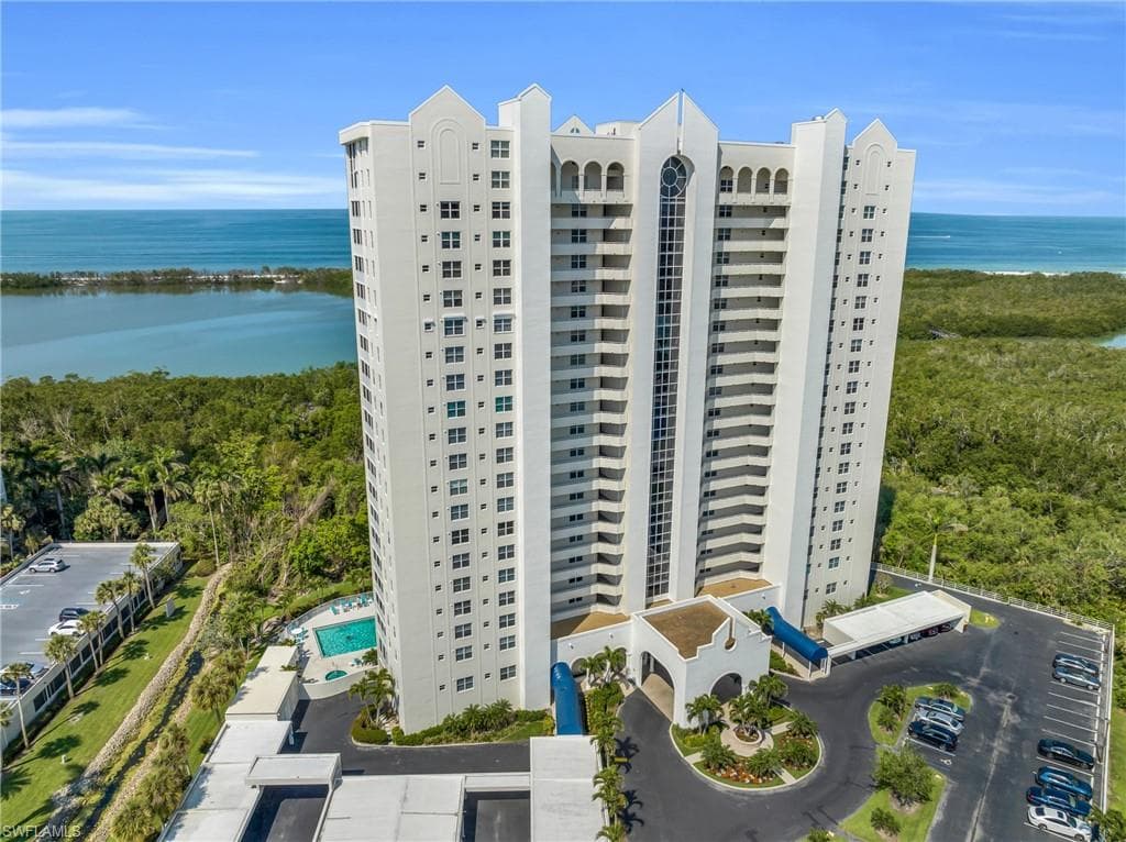 5550 Heron Point DR 302 NAPLES, FL 34108