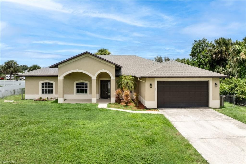 157 Wanatah AVE LEHIGH ACRES, FL 33974