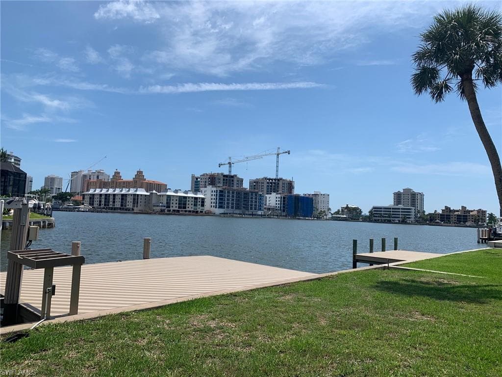 432 Oak AVE NAPLES, FL 34108