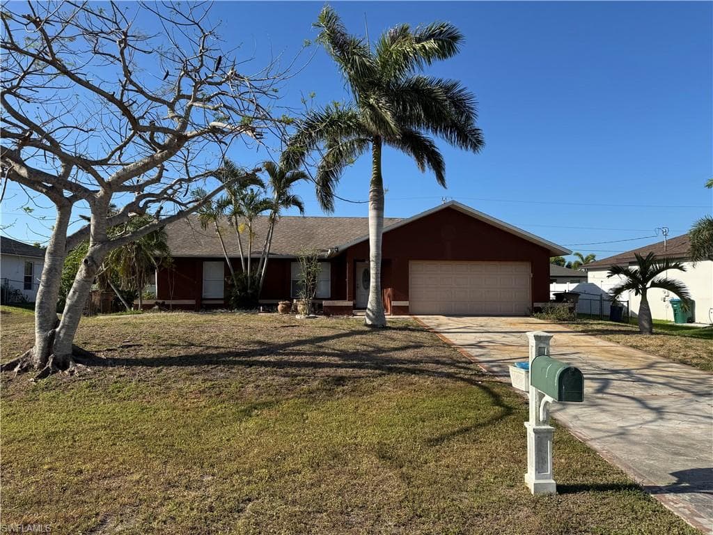 1220 SW 33rd TER CAPE CORAL, FL 33914
