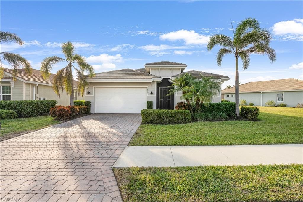 14601 Tropical DR NAPLES, FL 34114