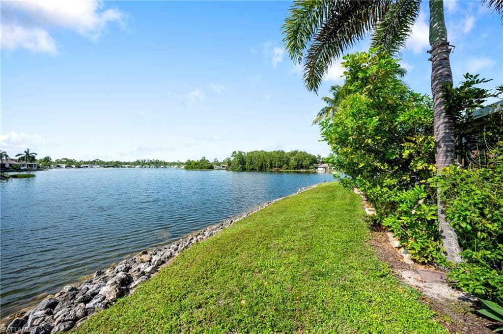 10726 Parrot Cove CIR ESTERO, FL 33928