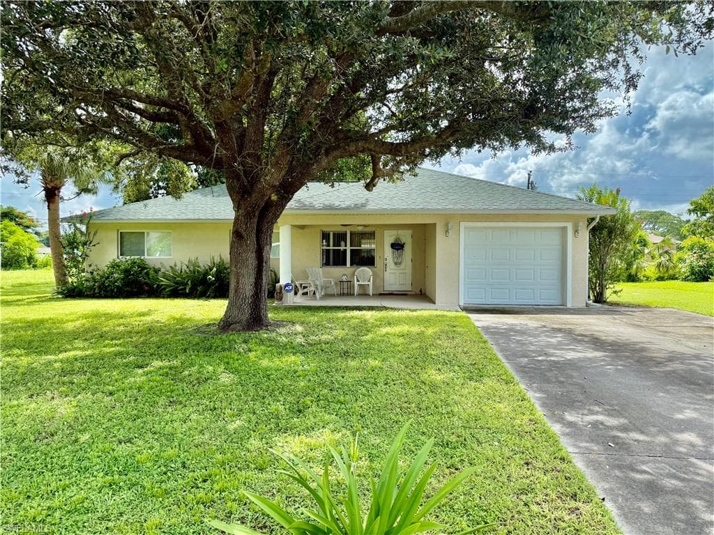 16 Louisiana RD LEHIGH ACRES, FL 33936