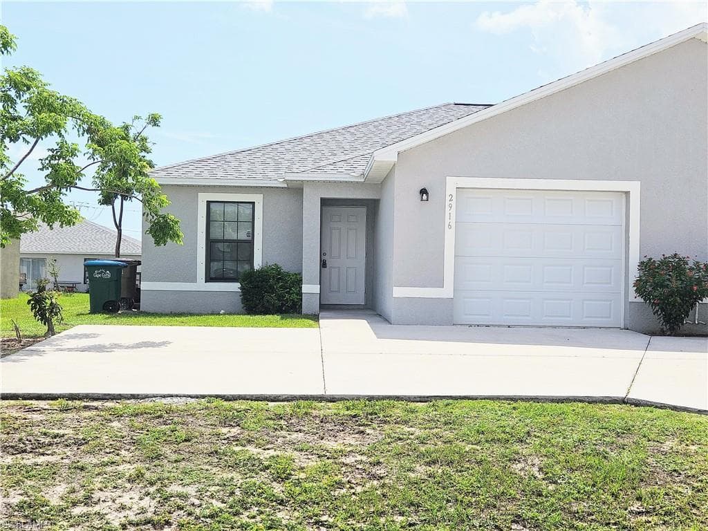 2916 SW 7th PL CAPE CORAL, FL 33914