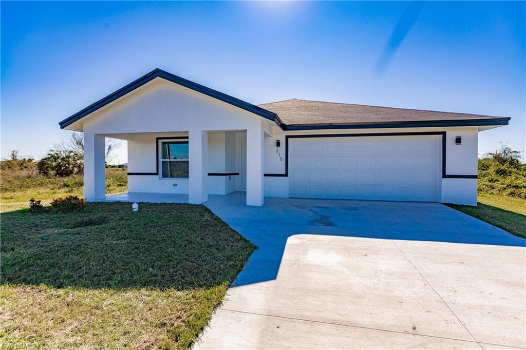 215 Nautilus AVE LABELLE, FL 33935