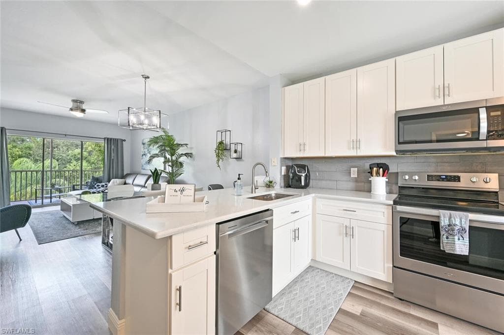 9175 Celeste DR 305 NAPLES, FL 34113
