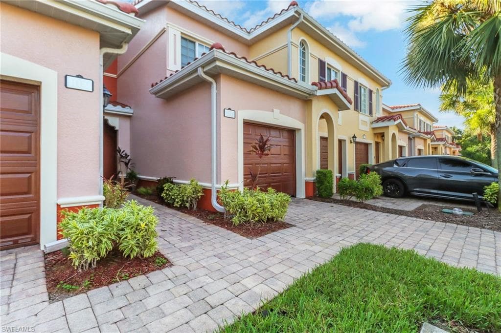 10110 Villagio Palms WAY 103 ESTERO, FL 33928