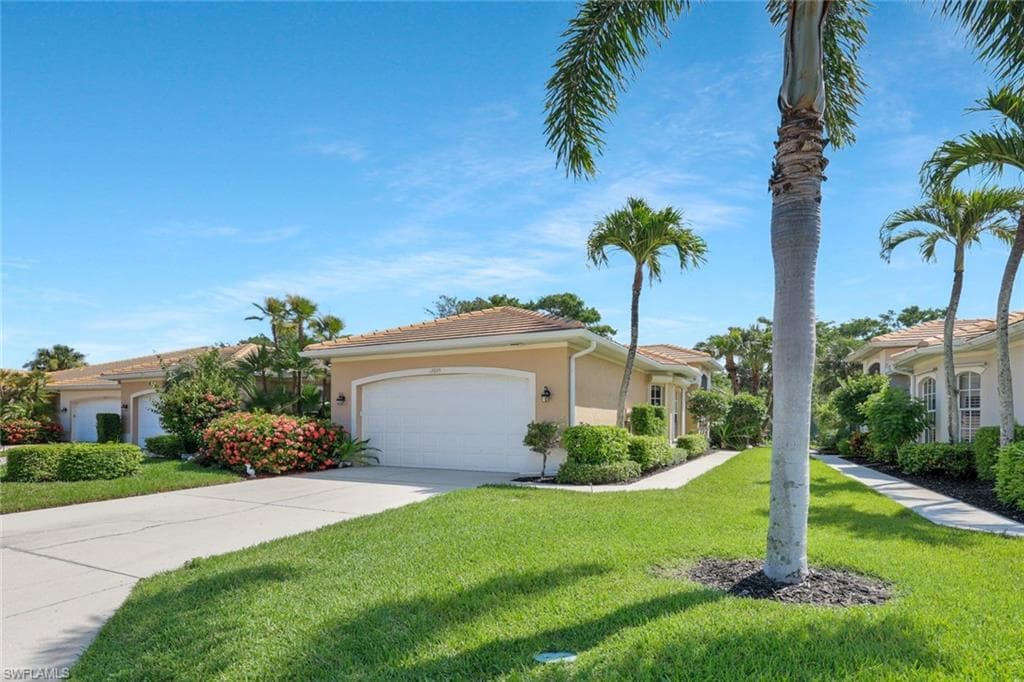 12695 Fox Ridge DR BONITA SPRINGS, FL 34135