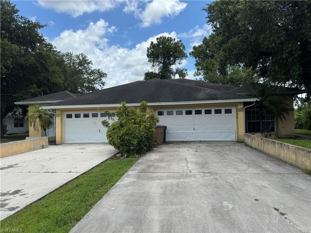 5403 Banning ST LEHIGH ACRES, FL 33971
