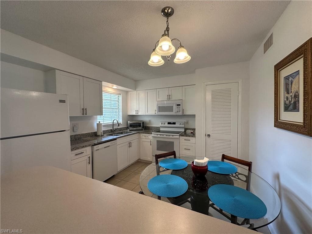 3325 Airport RD N I1 NAPLES, FL 34105