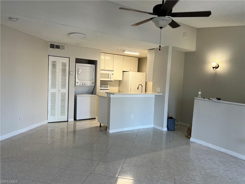 153 Santa Clara DR 153 NAPLES, FL 34104